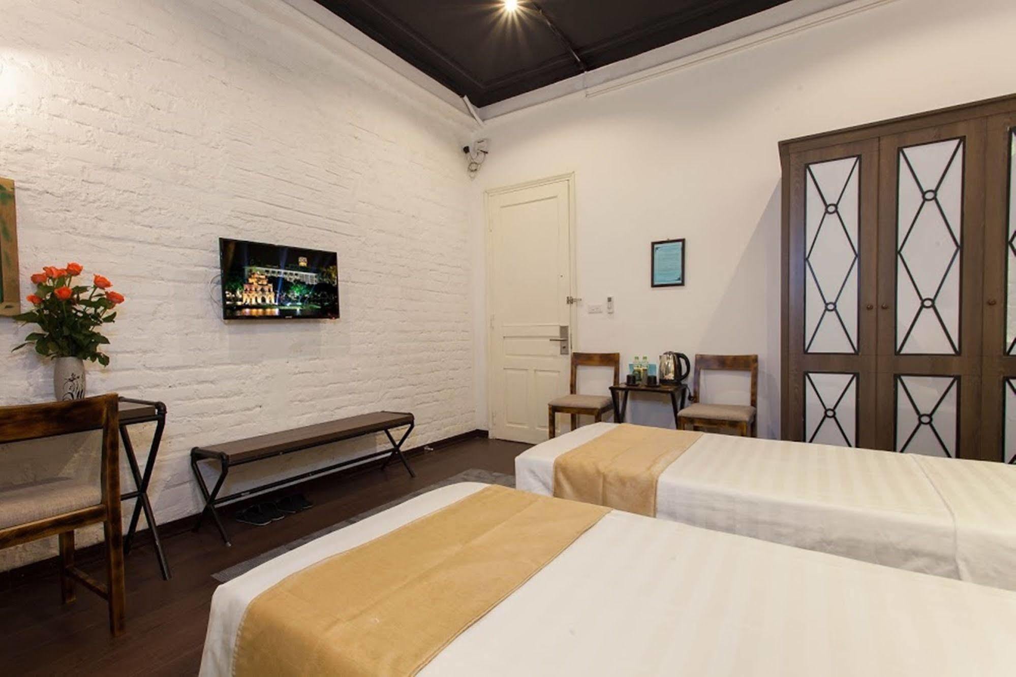 Luxury Backpakers Hotel Hanoï Extérieur photo