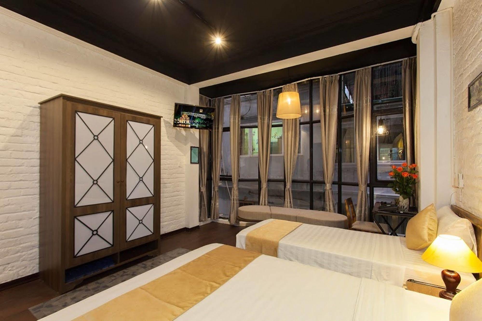 Luxury Backpakers Hotel Hanoï Extérieur photo