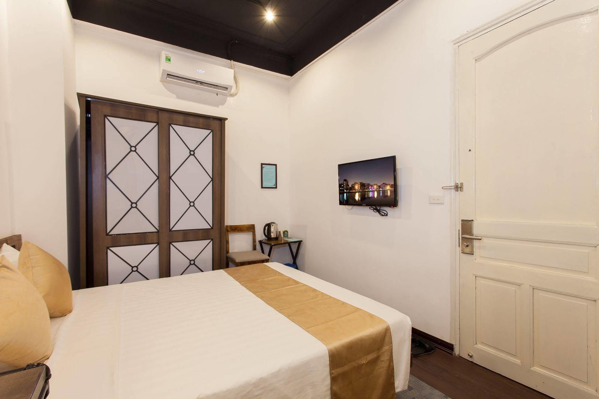 Luxury Backpakers Hotel Hanoï Extérieur photo