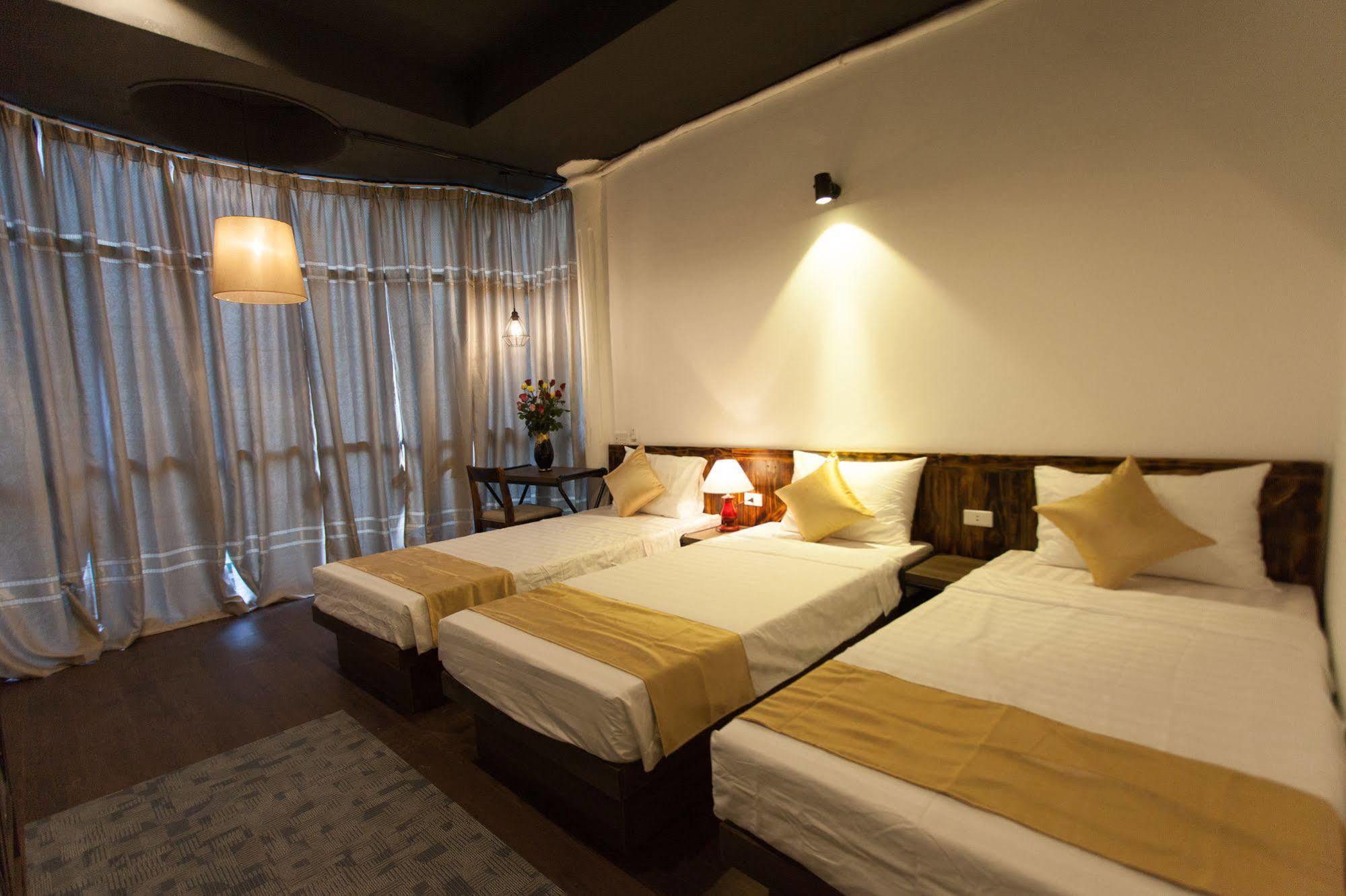 Luxury Backpakers Hotel Hanoï Extérieur photo