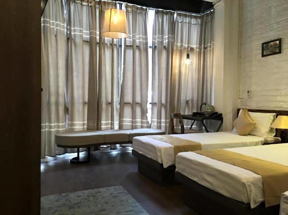 Luxury Backpakers Hotel Hanoï Extérieur photo