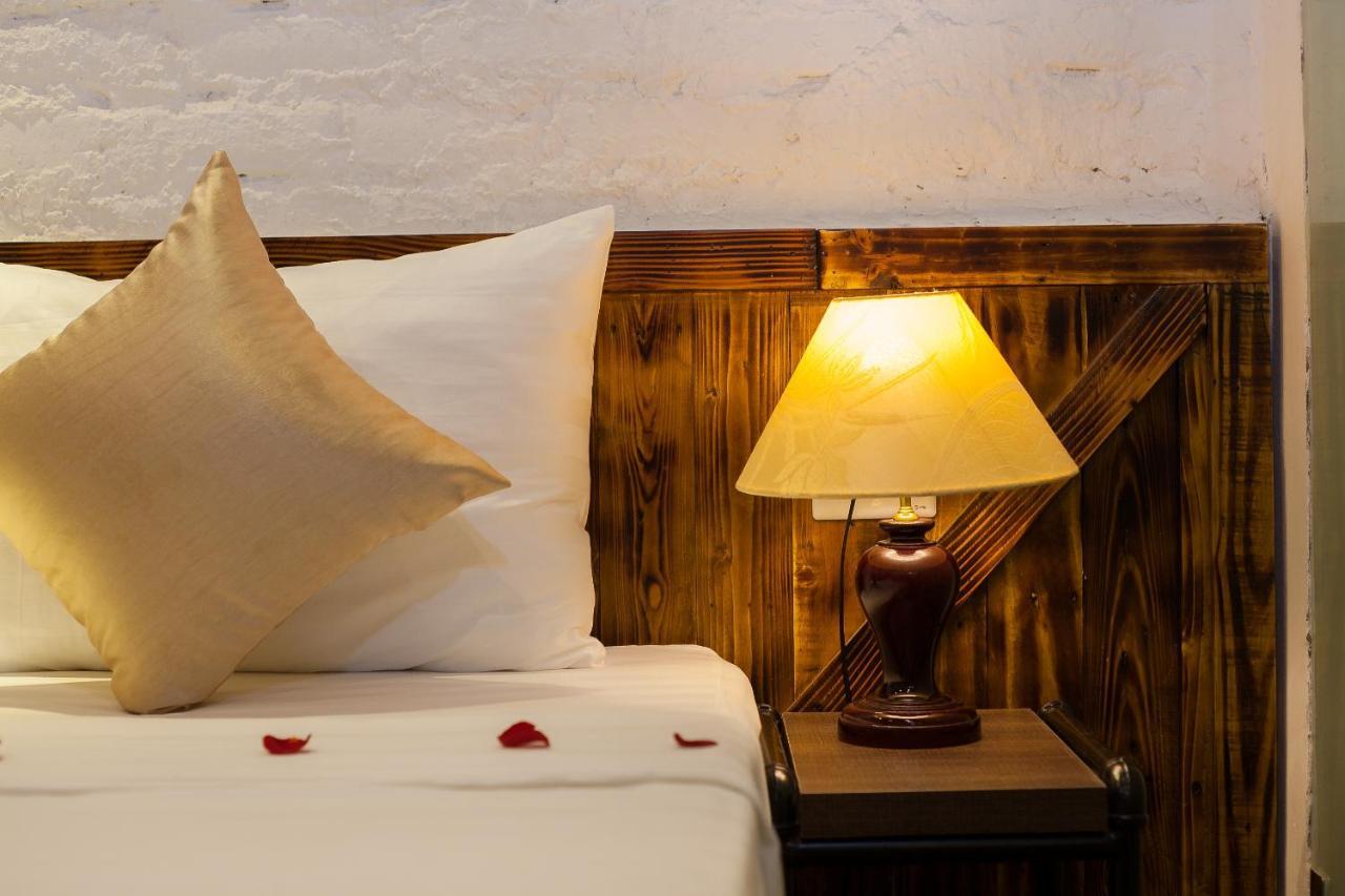 Luxury Backpakers Hotel Hanoï Extérieur photo